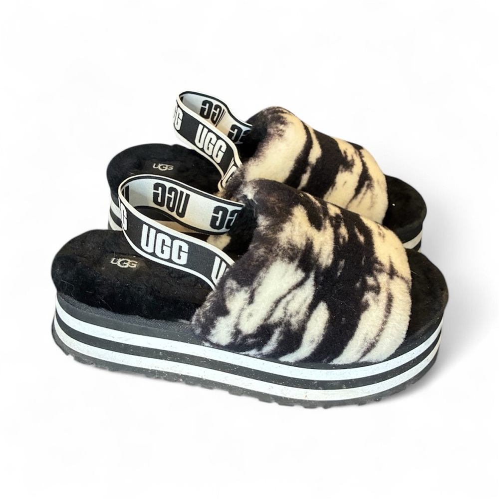UGG Kids Black and Cream Fluffy Slippers